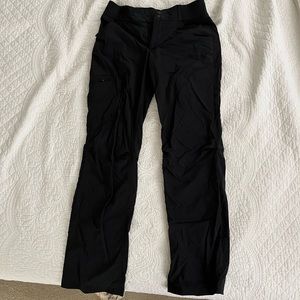 Cabelas brand women’s hiking pants